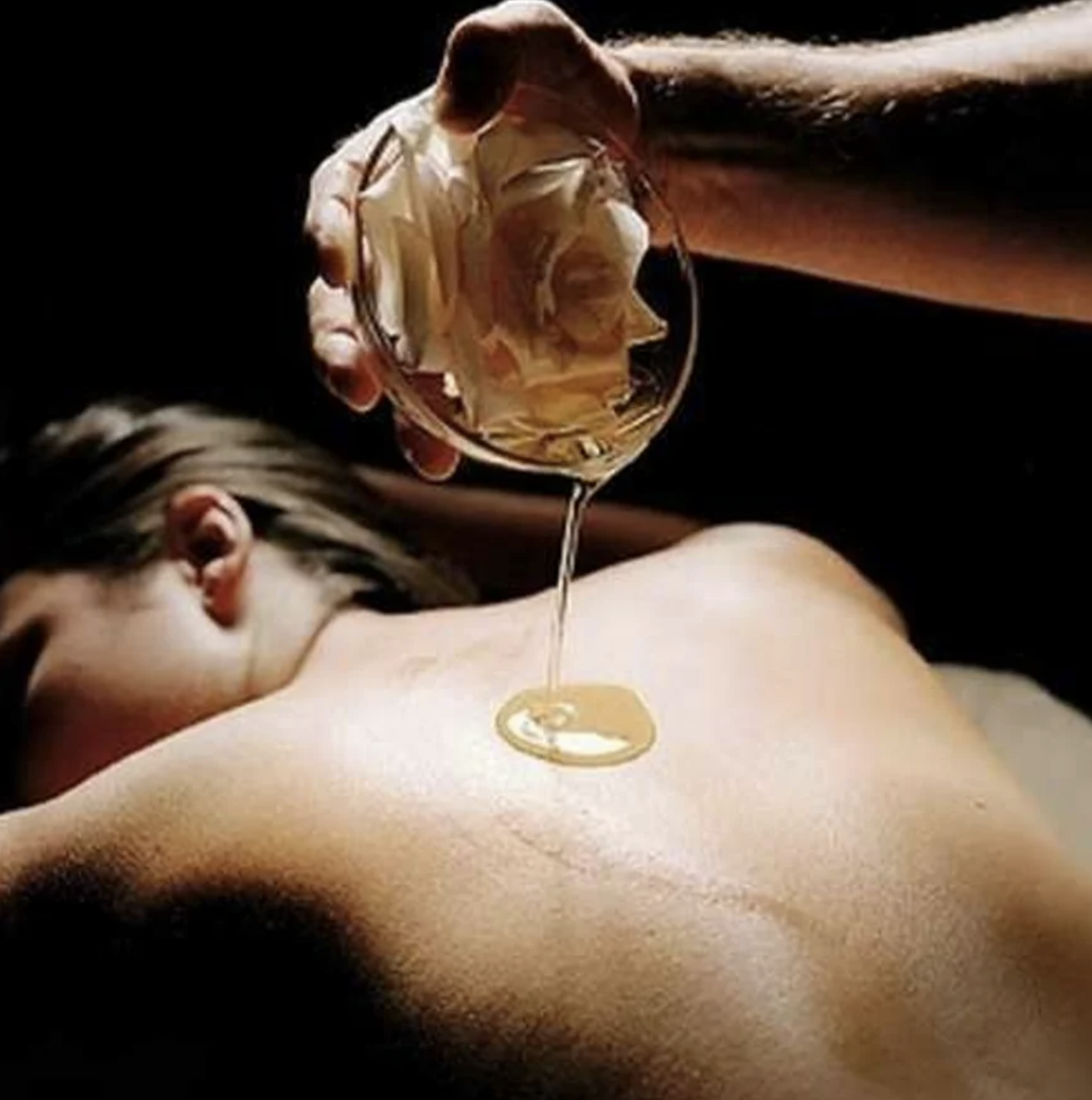Massaggio Ayurvedico Abyangham Tantrico